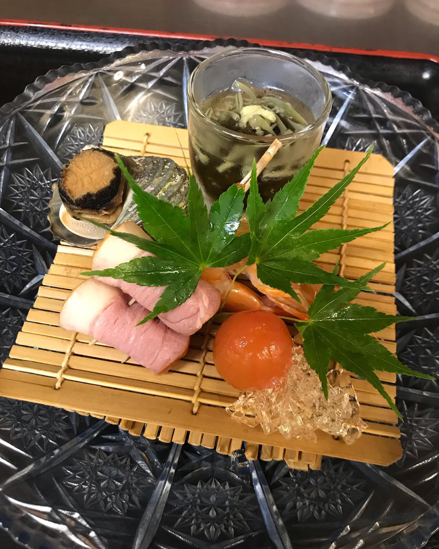 和食会席料理成花旬の食材色々

❣️特別な日はSpecial料理で❣️
特別個室ございます。
お祝いコース、ご法事コースございます。
お子様御膳ございます♪

感染予防もしっかり行ってます。店舗は広いので距離を保ってご案内いたします‍♀️

群馬県太田市内ヶ島町1457-1
0276-60-1004
http://narihana.co.jp
和食会席料理　成花

#