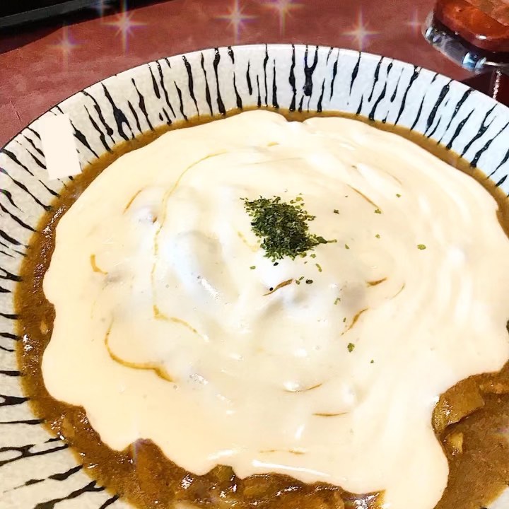 和食会席料理成花白カレーうどん、夜もやってます！
ランチ分は売り切れで…せっかくお越し頂いたのに申し訳ございませんでした‍♀️夜分が出来上がりました。
ご来店お待ちしてます。

❣️特別な日はSpecial料理で❣️
特別個室ございます。
お祝いコース、ご法事コースございます。
お子様御膳ございます♪

感染予防もしっかり行ってます。店舗は広いので距離を保ってご案内いたします‍♀️

群馬県太田市内ヶ島町1457-1
0276-60-1004
http://narihana.co.jp
和食会席料理　成花